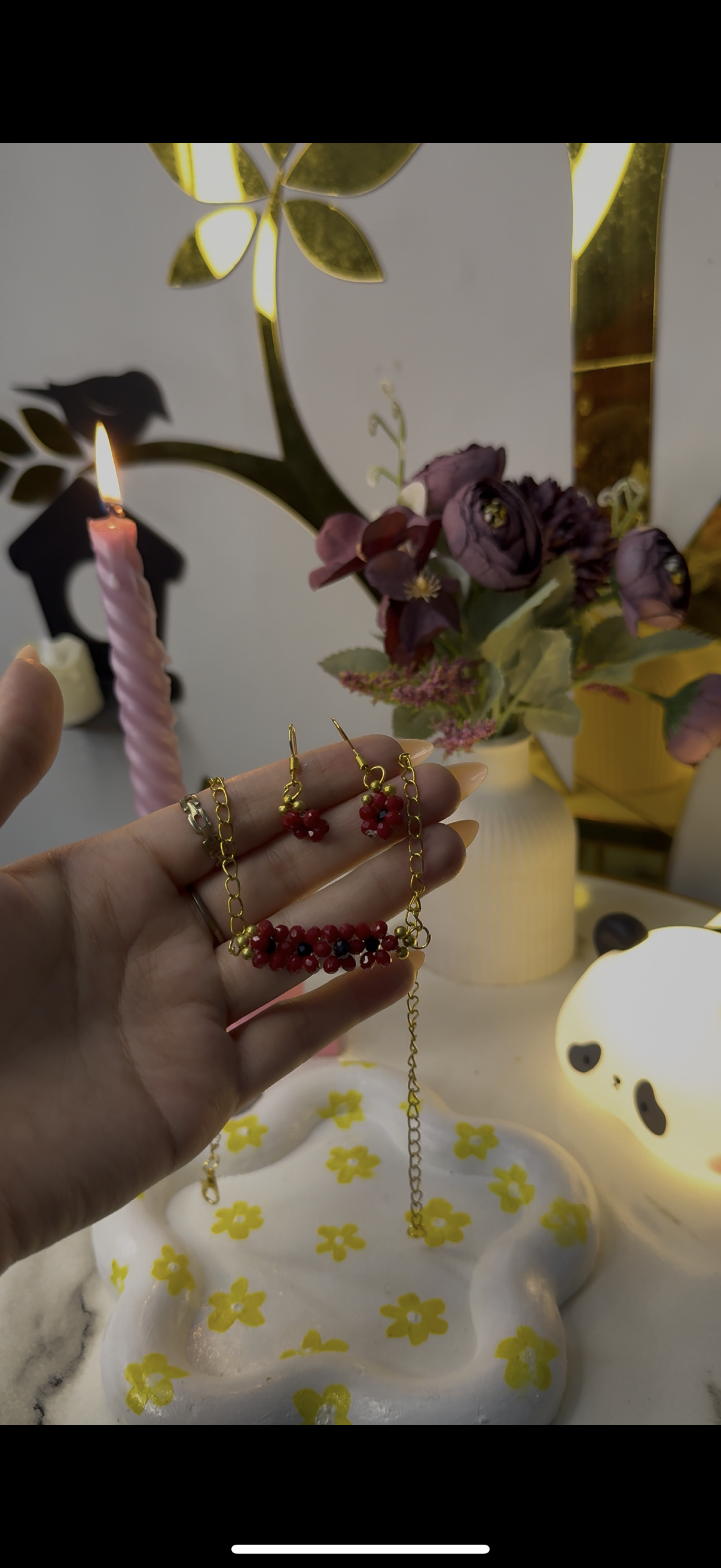 Flower necklace and earrings