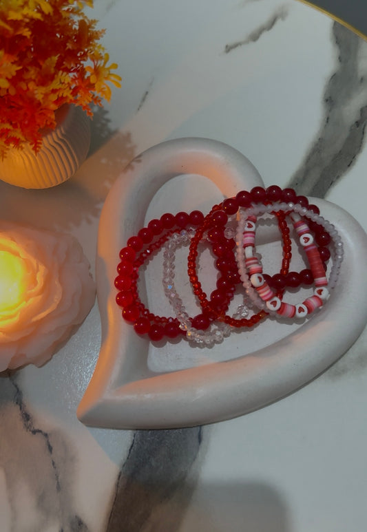 Red beaded bracelets set