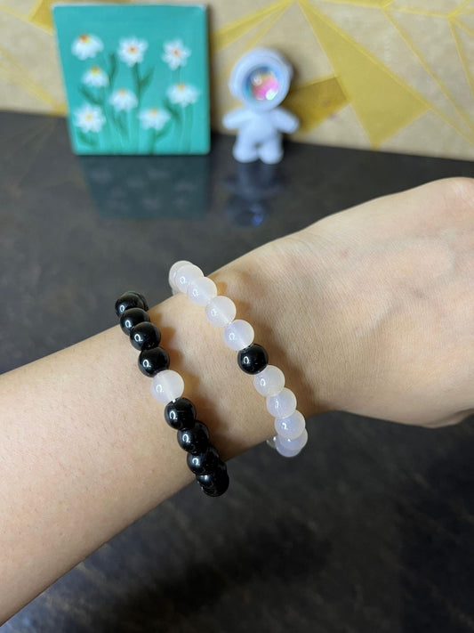 Black white beads bracelet
