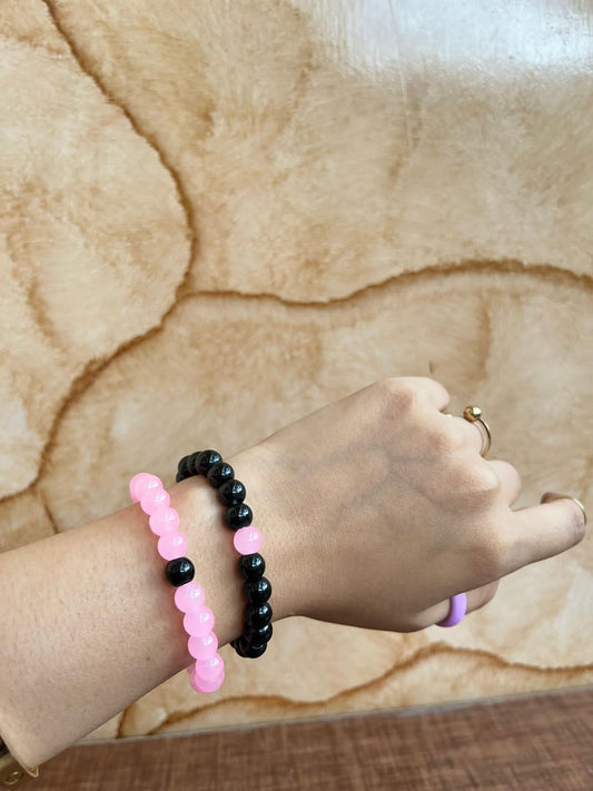 Pink and black beads bracelet